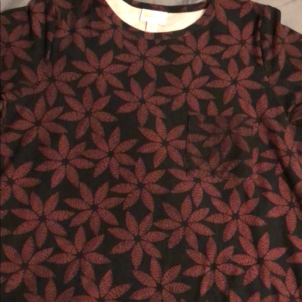 XS wine and black floral Carly